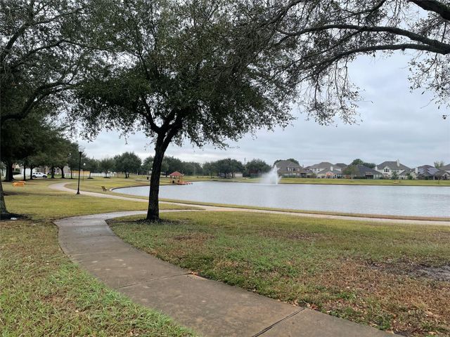 3114 Becker Glen Street, Fresno, TX 77545