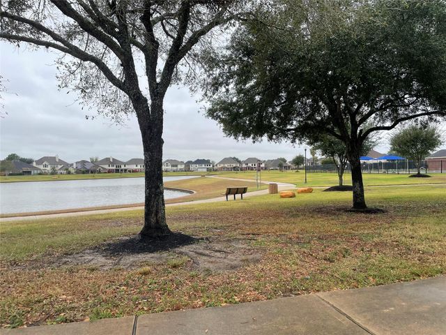 3114 Becker Glen Street, Fresno, TX 77545