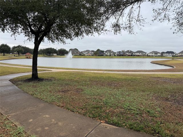 3114 Becker Glen Street, Fresno, TX 77545