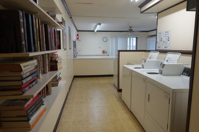 4000 Dundee Road 203B, Northbrook, IL 60062