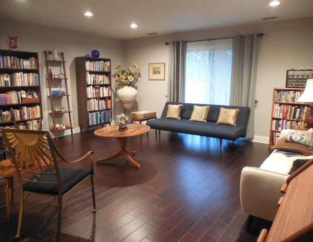 4000 Dundee Road 203B, Northbrook, IL 60062