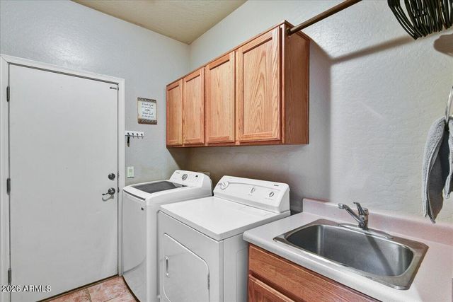 38418 N 12TH Street, Phoenix, AZ 85086