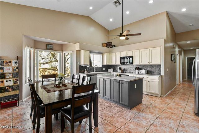 38418 N 12TH Street, Phoenix, AZ 85086