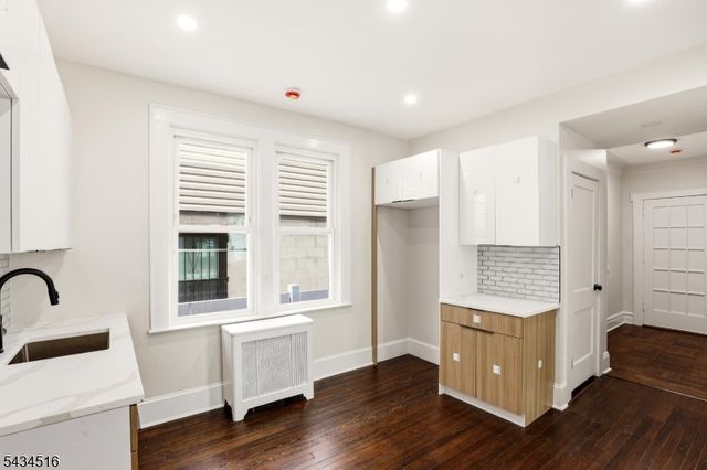 599 S 18Th St, Newark City, NJ 07103