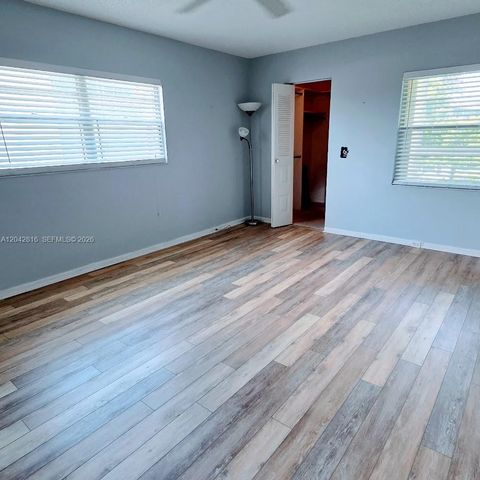 800 SW 131st Ave 301F, Pembroke Pines, FL 33027
