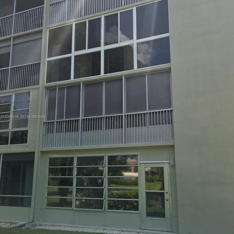 800 SW 131st Ave 301F, Pembroke Pines, FL 33027