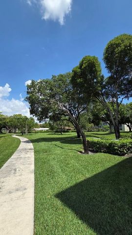 800 SW 131st Ave 301F, Pembroke Pines, FL 33027