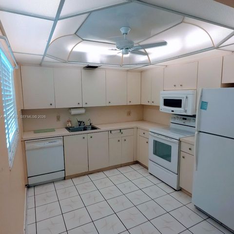 800 SW 131st Ave 301F, Pembroke Pines, FL 33027
