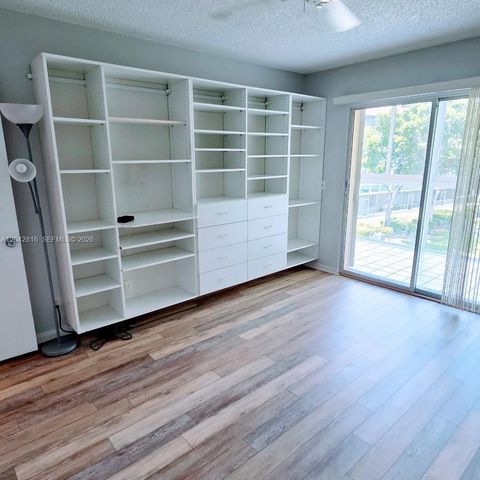 800 SW 131st Ave 301F, Pembroke Pines, FL 33027