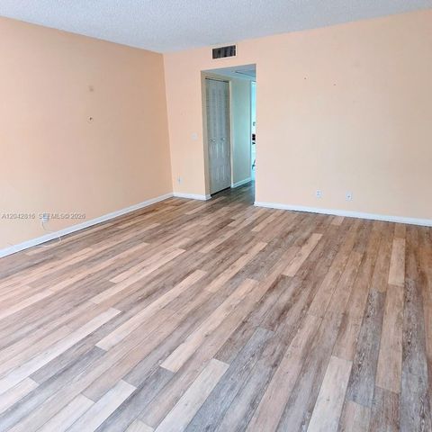 800 SW 131st Ave 301F, Pembroke Pines, FL 33027