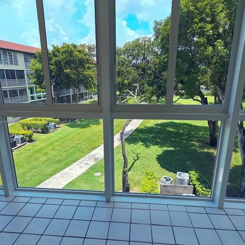 800 SW 131st Ave 301F, Pembroke Pines, FL 33027