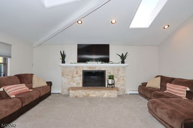 400 Madison Hill Rd, Clark Twp., NJ 07066