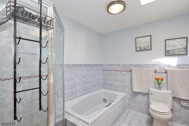 400 Madison Hill Rd, Clark Twp., NJ 07066