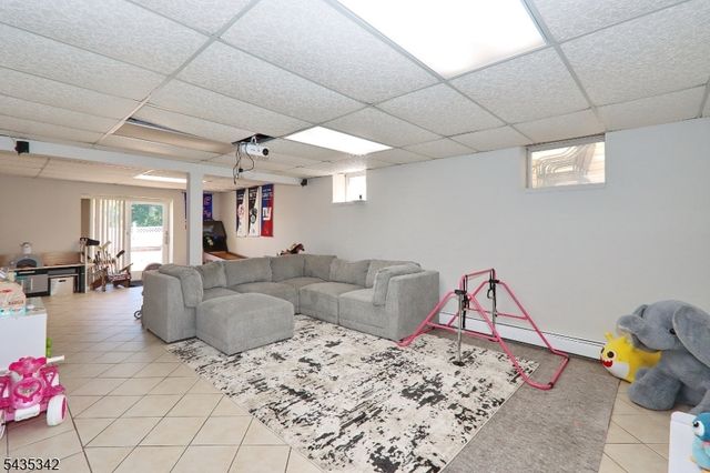 400 Madison Hill Rd, Clark Twp., NJ 07066