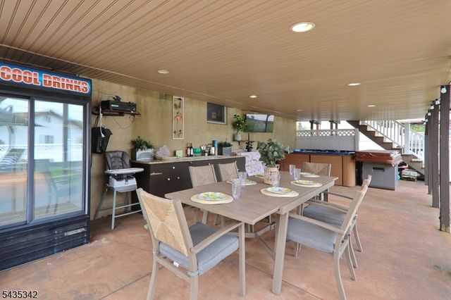 400 Madison Hill Rd, Clark Twp., NJ 07066
