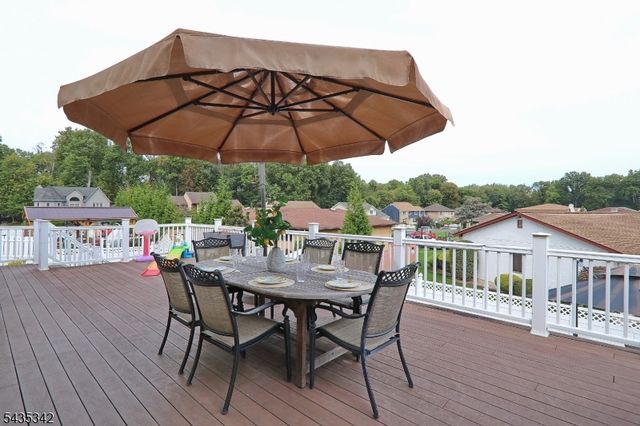 400 Madison Hill Rd, Clark Twp., NJ 07066
