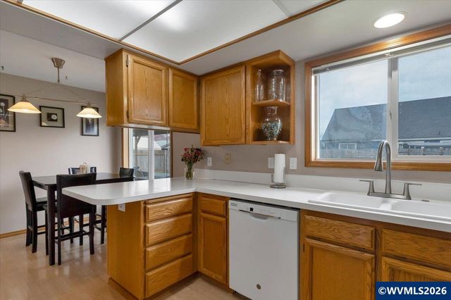 7066 Ridgemont Dr N, Keizer, OR 97303