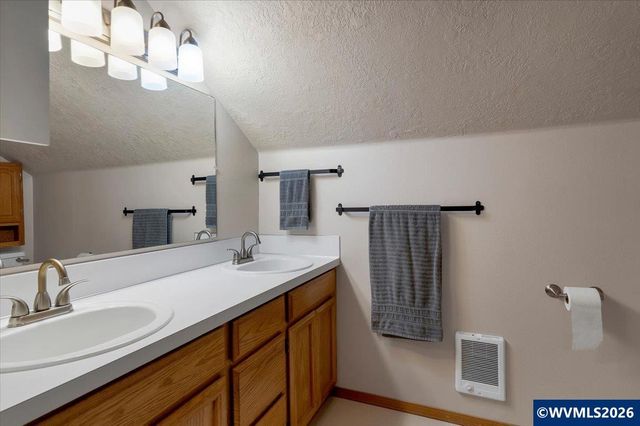 7066 Ridgemont Dr N, Keizer, OR 97303