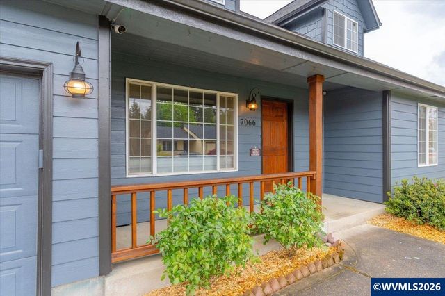 7066 Ridgemont Dr N, Keizer, OR 97303