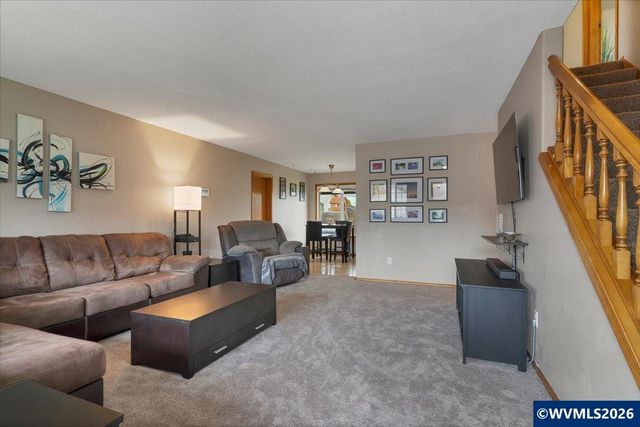 7066 Ridgemont Dr N, Keizer, OR 97303