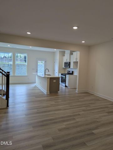 908 Kensley Grove Lane, Fuquay Varina, NC 27526