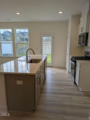 908 Kensley Grove Lane, Fuquay Varina, NC 27526