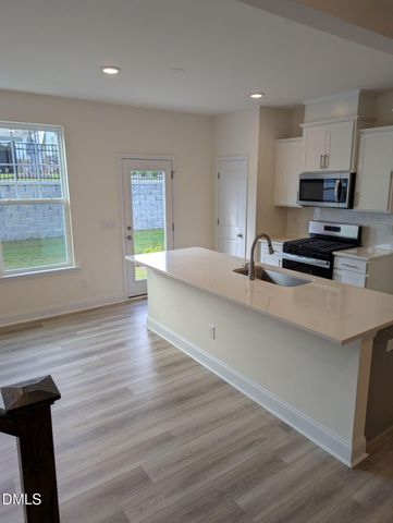 908 Kensley Grove Lane, Fuquay Varina, NC 27526