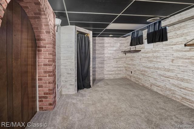 19580 Crystal Lake Drive, Northville, MI 48167