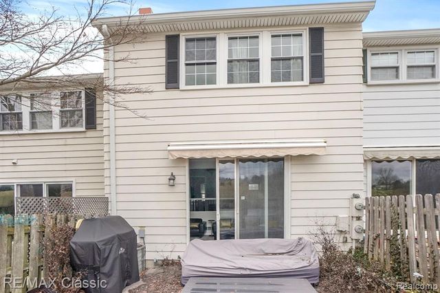19580 Crystal Lake Drive, Northville, MI 48167