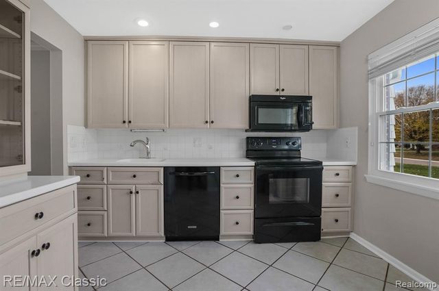 19580 Crystal Lake Drive, Northville, MI 48167