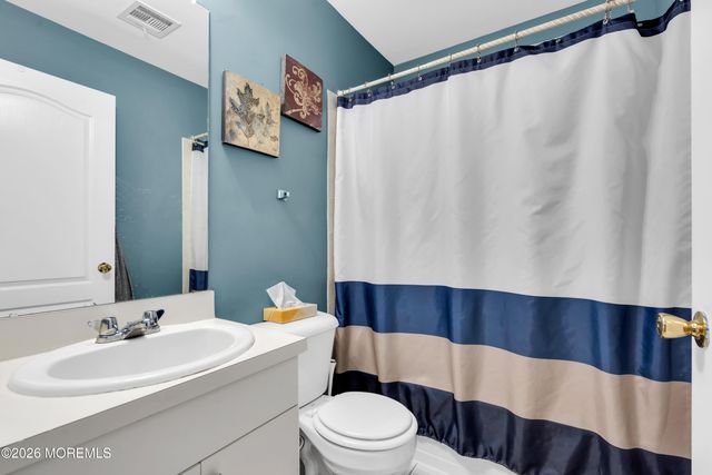 59 Aspen Court, Lakewood, NJ 08701