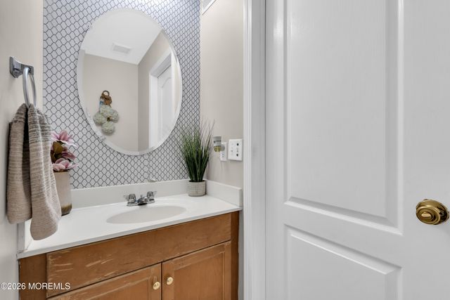 59 Aspen Court, Lakewood, NJ 08701