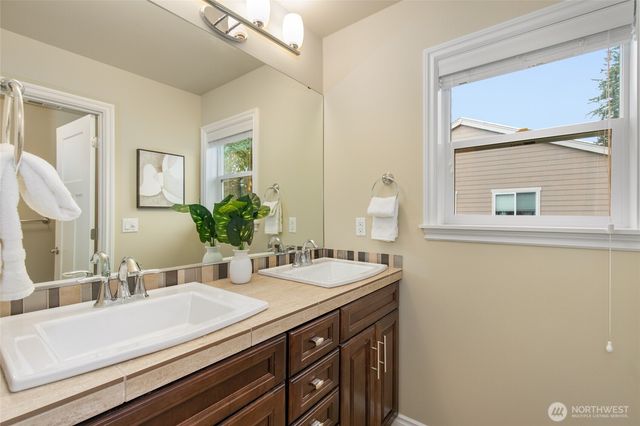 20326 126th Avenue NE, Bothell, WA 98011