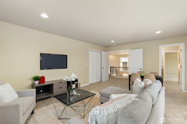 20326 126th Avenue NE, Bothell, WA 98011