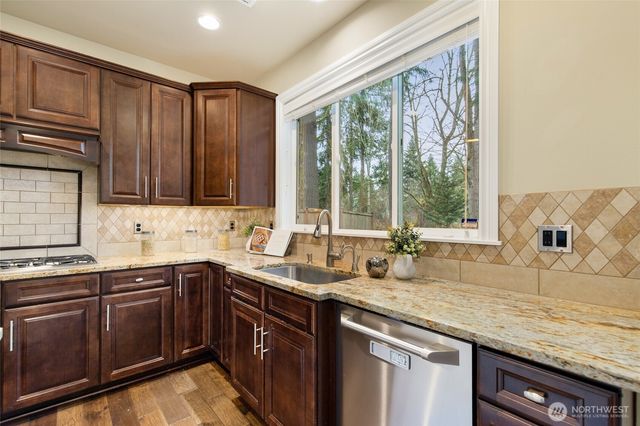 20326 126th Avenue NE, Bothell, WA 98011