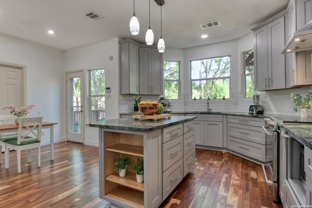 21 Finesilver, San Antonio, TX 78254