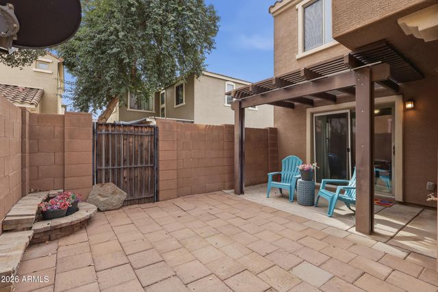 1853 S BALBOA Drive, Gilbert, AZ 85295