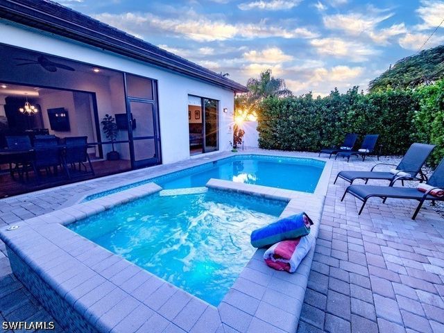 631 100th AVE N, Naples, FL 34108