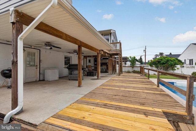 303 KAY RD, Mechanicsburg, PA 17050