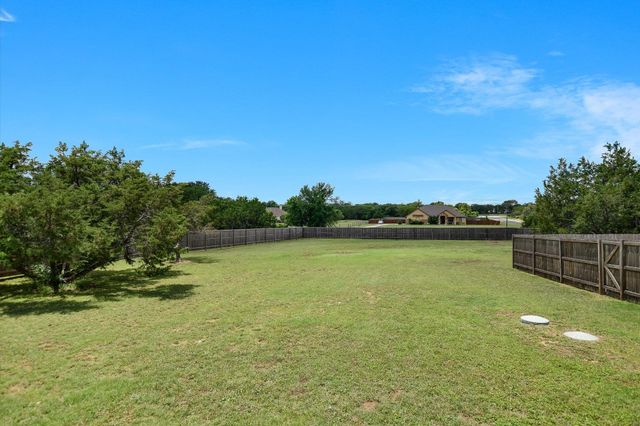 212 Christine LN, Liberty Hill, TX 78642