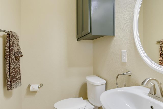 212 Christine LN, Liberty Hill, TX 78642