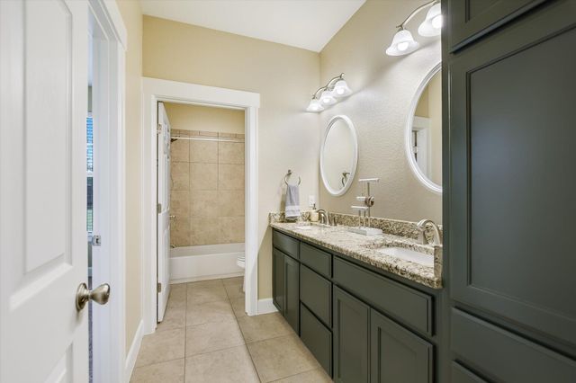 212 Christine LN, Liberty Hill, TX 78642