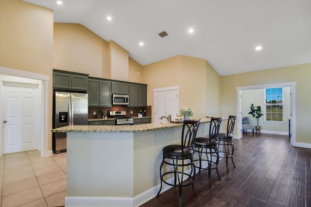212 Christine LN, Liberty Hill, TX 78642
