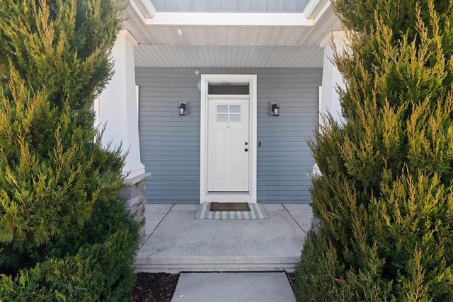 5485 N AMETHYST DRIVE, Appleton, WI 54913