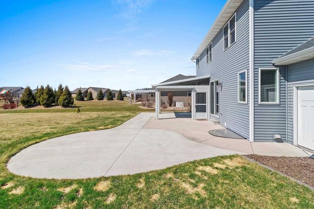 5485 N AMETHYST DRIVE, Appleton, WI 54913