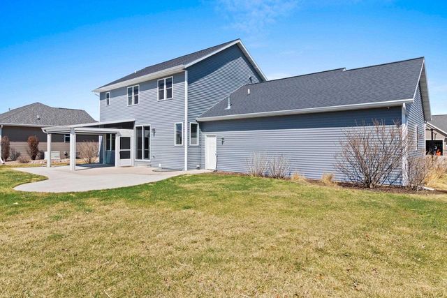 5485 N AMETHYST DRIVE, Appleton, WI 54913
