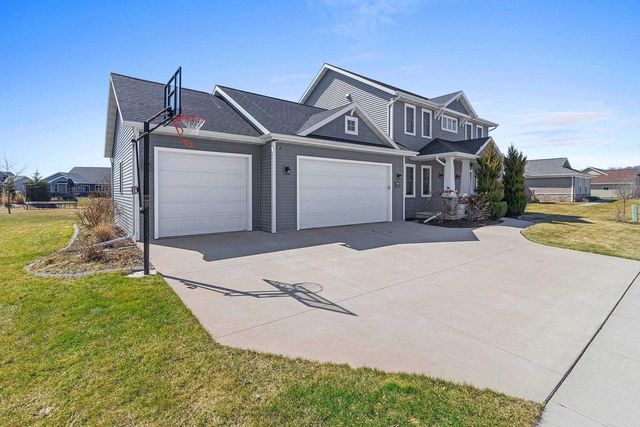 5485 N AMETHYST DRIVE, Appleton, WI 54913