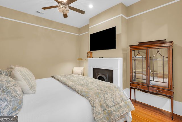 216 W Gaston Street, Savannah, GA 31401