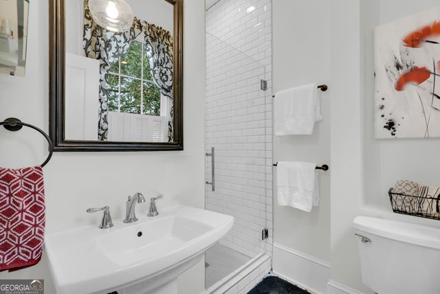 216 W Gaston Street, Savannah, GA 31401