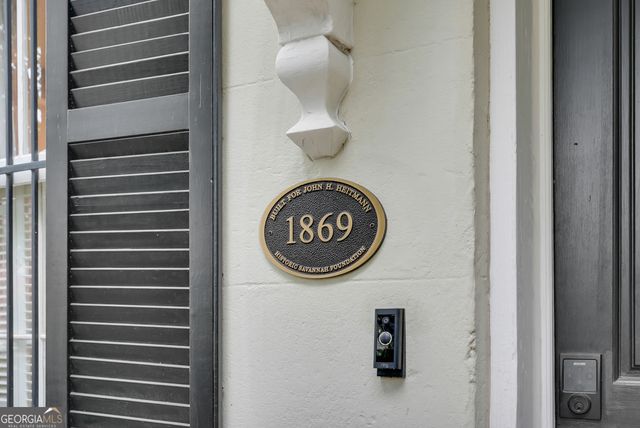 216 W Gaston Street, Savannah, GA 31401